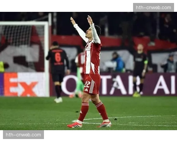 巴黎和英超球队关注奥林匹亚科斯19岁中场穆扎基蒂斯