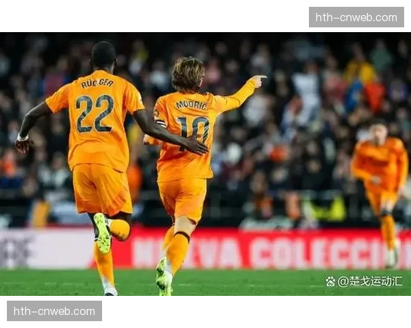 皇马4-1大胜皇家社会，贝林厄姆贡献两射一传