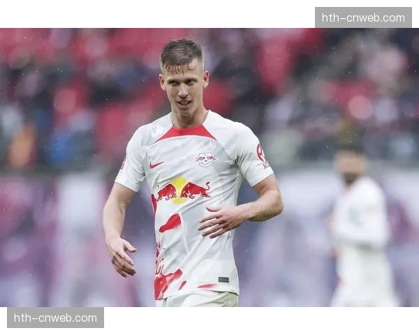 伤病更新：莱比锡前锋奥尔莫恢复团队训练，有望周末复出